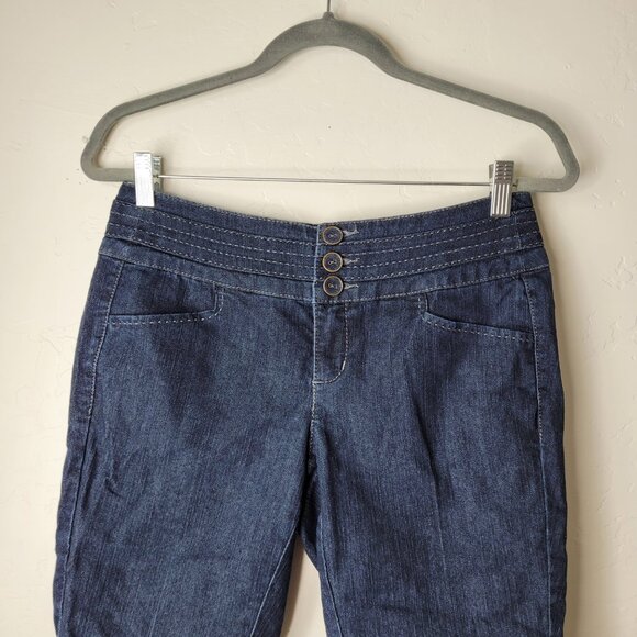 Maurices Dark Wash Bermuda Denim Pull On Shorts - Picture 2 of 6